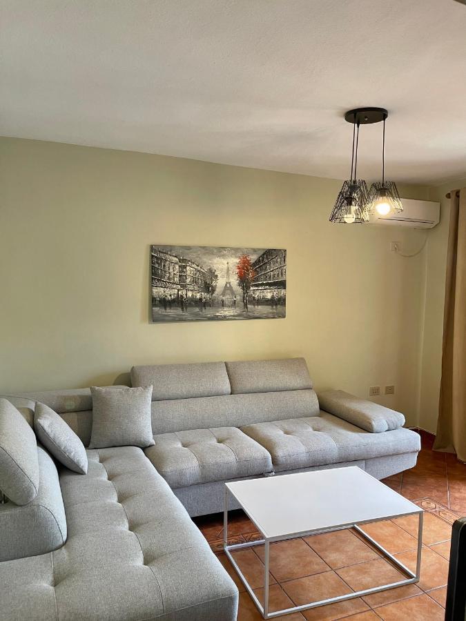 Citycentreflat Tirana Bagian luar foto